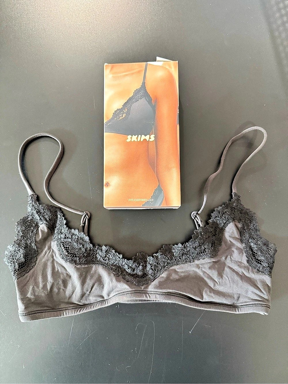 SKIMS Fits Everybody Lace Bralette Black Small